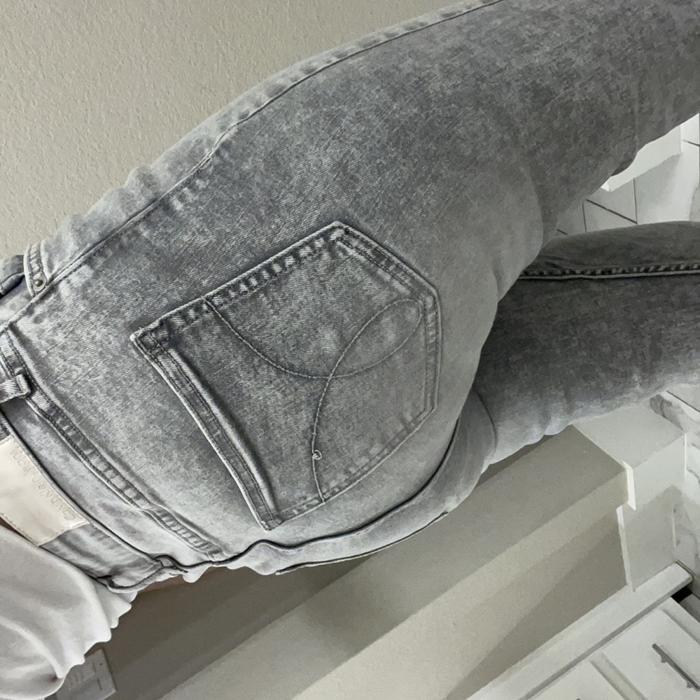 Calvin Klein Jeans Size 28 High Rise Ankle Skinny